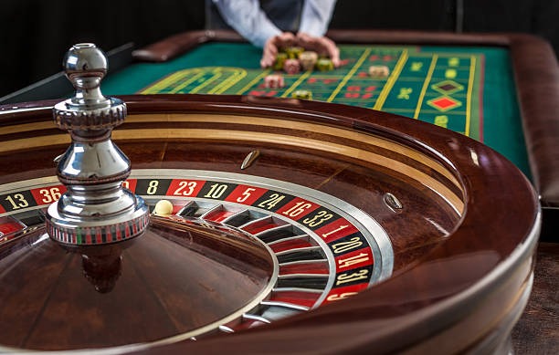 Live dealer at totonesia login Andar Bahar table with multi-camera setup